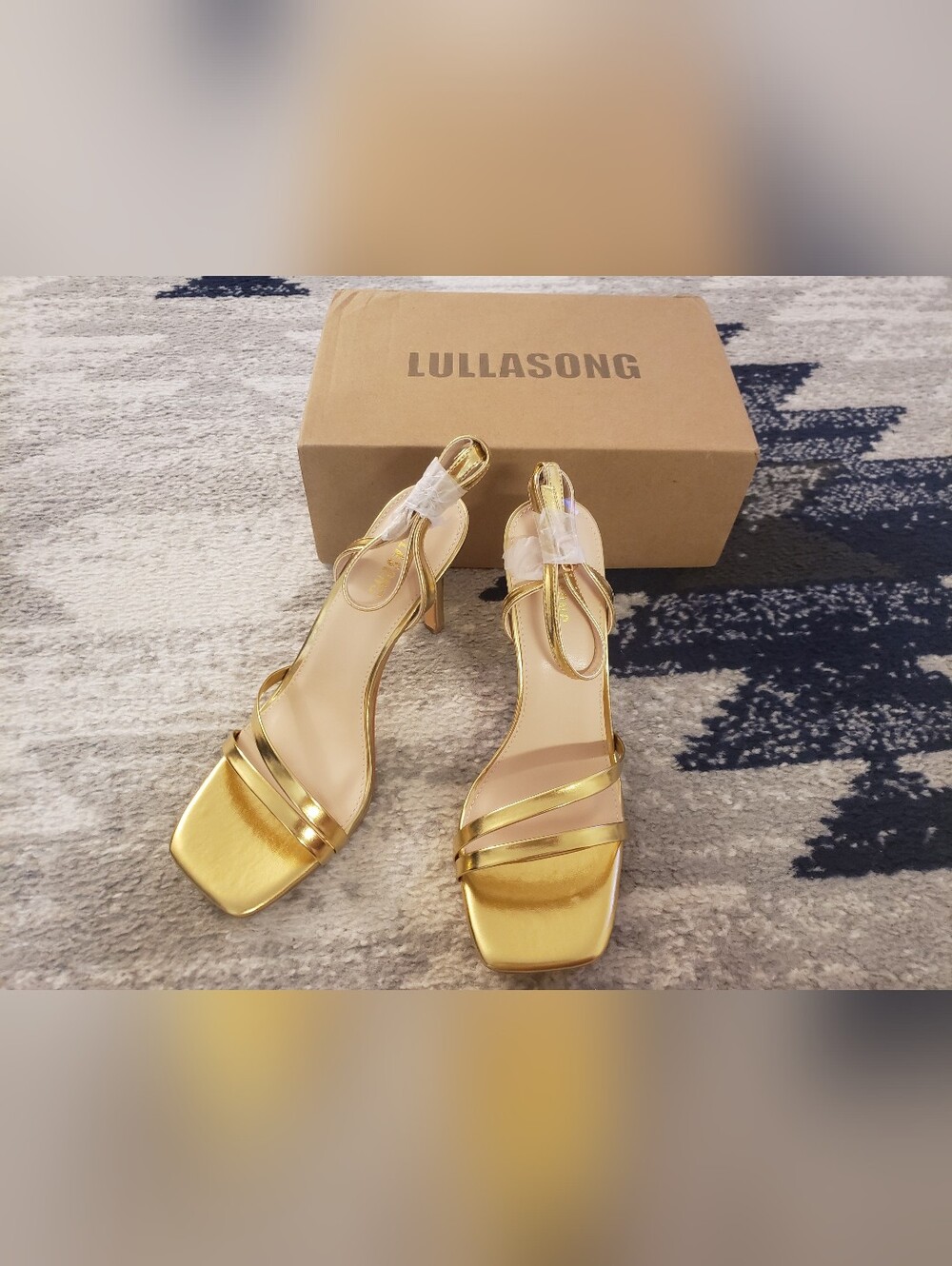 NWT Lullasong Women's Gold Strappy Heel Sandals Size 8